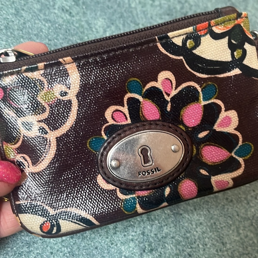 EUC Fossil Keeper Brown Floral Treated Canvas Wallet